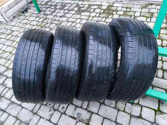 Продам летние шины R18 235 65 Донецк