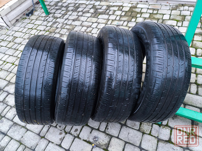 Продам летние шины R18 235 65 Донецк - изображение 1
