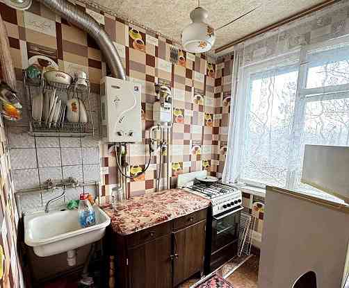 Продам 2к.кв. Кировский р-н. мкр. Семашко. Ориентир ост.Торговый комплекс. пр.Семашко. Донецк