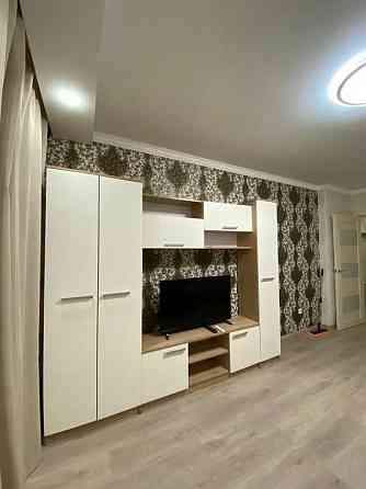 Предлагаю в аренду 2-комнатную квартиру в Ленинском районе города, вблизи оцкб. Донецк