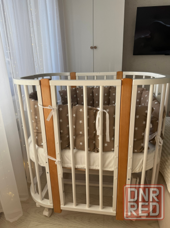 Продам кроватку- трансформер для малыша с маятником Донецк - изображение 1