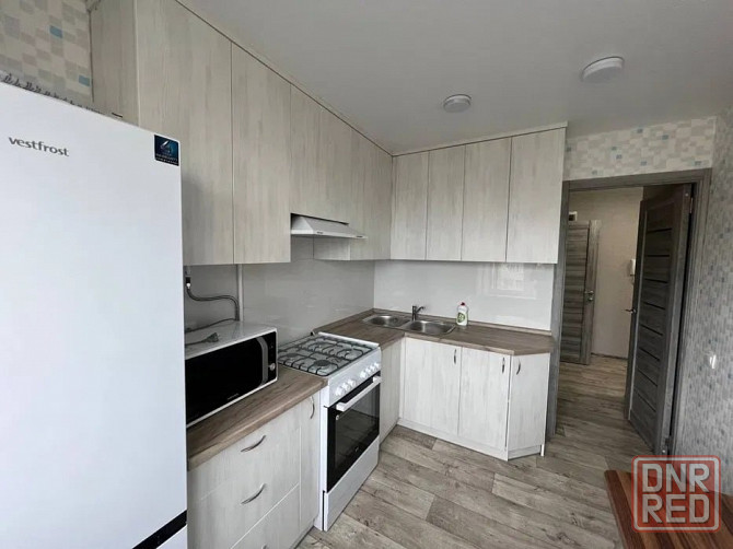 Сдаётся однокомнатная квартира в районе Буденновский, микрорайон цветочный Донецк - изображение 4