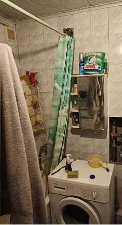 Продам 3-х комнатную квартиру - под ремонт, Центр, пересечение Университетской и пр-та Титова Донецк