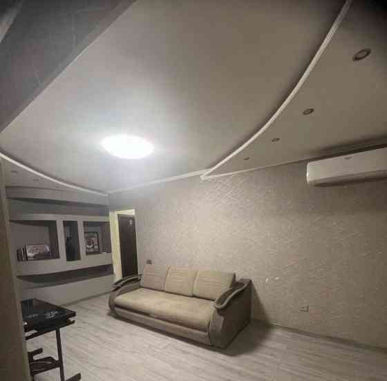 Сдается двухкомнатная квартира в Ворошиловском районе. Донецк