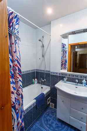 Сдаётся двухкомнатная квартира на Изумруде Донецк