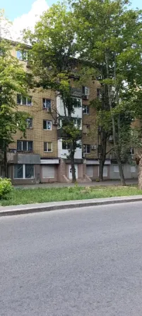 Сдам в аренду коммерческое помещение 70 м². Отдельный вход. Первая линия. Центр. Донецк