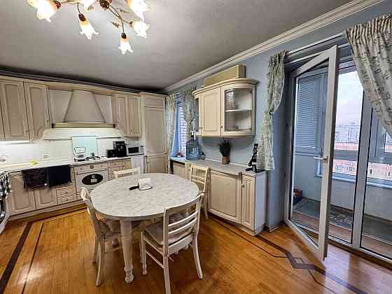 Продам отличную 5 к.кв в кирпичном доме новострой Вода 24.7 Бак и бойоер Донецк