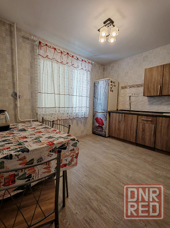 Сдаётся однокомнатная квартира в Кировском районе, Текстиль. Донецк - изображение 4