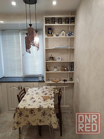 Сдается 1-комнатная квартира в Куйбышевском р-не , пл. Бакинских Комиссаров . Донецк - изображение 2