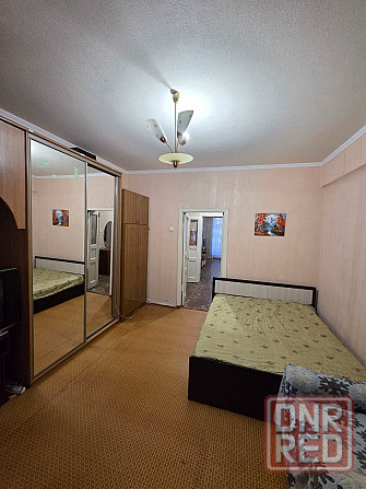 Сдам 3к кв в Ворошиловском районе,пр.Гурова(Университет)Вода пр графику,газовая колонка.Все есть.ан Донецк - изображение 1