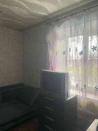 Продается светлая 3-комнатная квартира в тихом кирпичном доме. пгт Карло-Марксово Енакиево