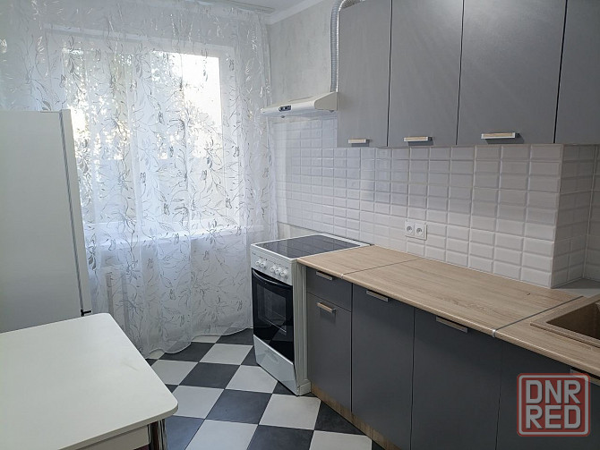 Предлагается в аренду однокомнатная квартира, расположенная в Пролетарском районе, щетинина Донецк - изображение 2