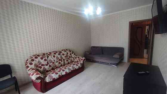 Сдаётся на длительный срок однокомнатная просторная и солнечная квартира в Пролетарском районе Донецк