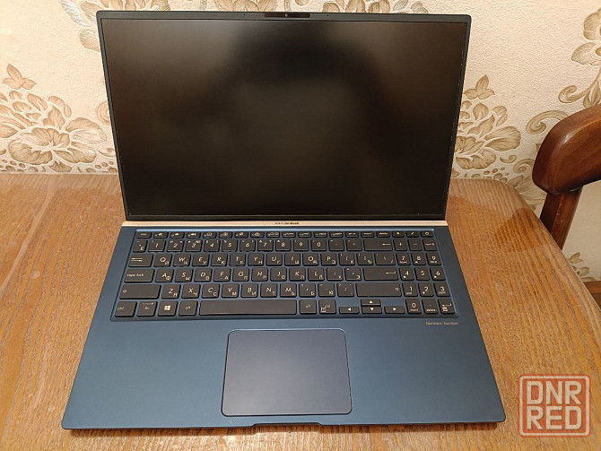 Asus ZenBook UX533F (i5-8265U, 16Gb DDR4, GTX 1050, SSD 512Gb) Макеевка - изображение 1