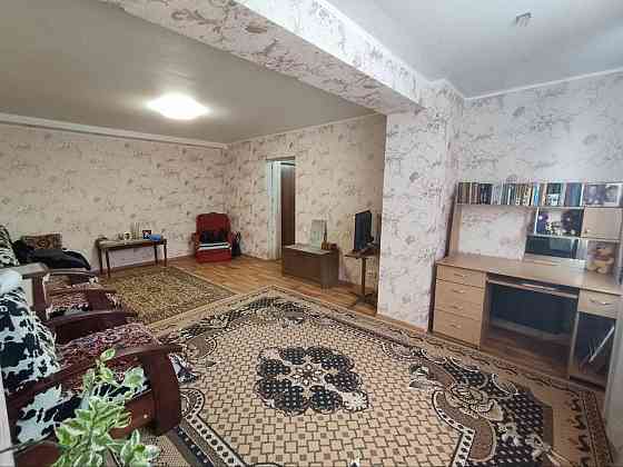 Продам двухуровневую 3к. квартиру Будёновский р-н Донецк