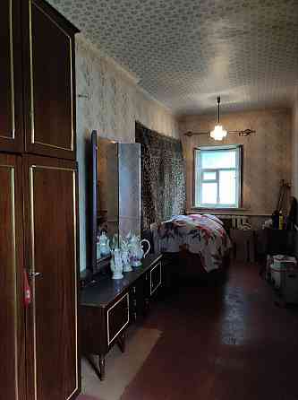 Продам жилой дом в Ленинском р-не Донецка. 9.2 сотки приватизированной земли. Донецк