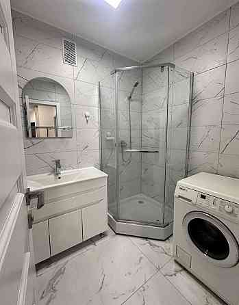 Мариуполь центр проспект Строителей 2-х ком кв Хозяйка Мариуполь