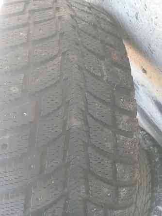 Продаю комплект зимней резины 235 60 16 Донецк
