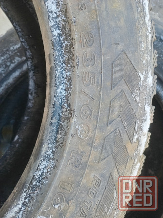 Продаю комплект зимней резины 235 60 16 Донецк - изображение 3