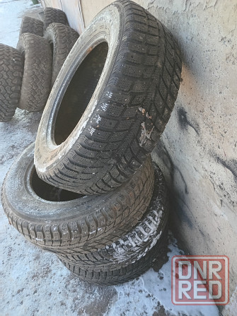 Продаю комплект зимней резины 235 60 16 Донецк - изображение 1
