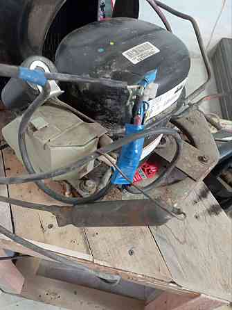 Компрессор от холодильного прилавка AE630-RS-501 Донецк