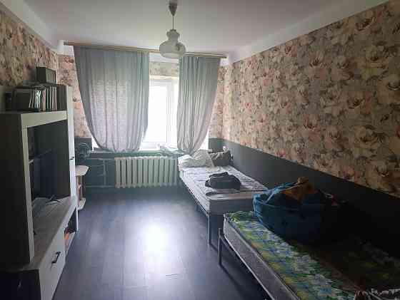 Продам двух комнатную квартиру Донецк