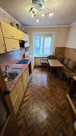 Просторная 3-комнатная квартира, 4/9, ориентир Атлетик, пр Маяковского Донецк