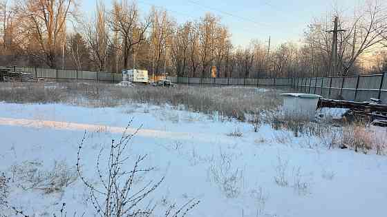 Капитальное строение +большая закрытая территория, ориентир п.Красная Звезда Макеевка