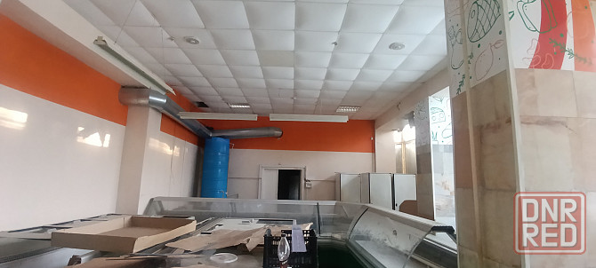 Сдам торговую площадь 130 м². Отдельный вход. Парковка. Первая линия, ул. Артёма. Центр. Донецк - изображение 4