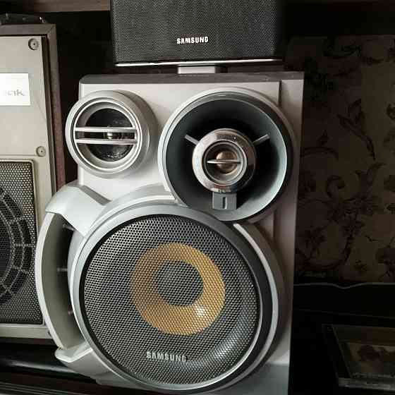 Музыкальный центр. Донецк