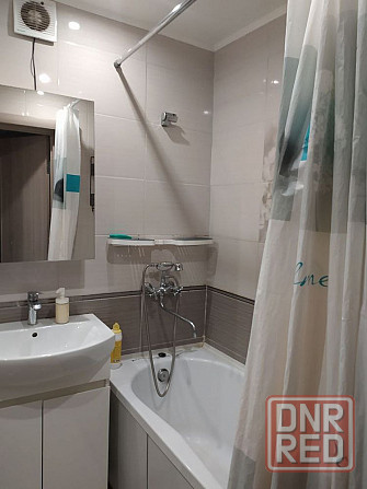 Двухкомнатная квартира с современным ремонтом, в опрятном состоянии. Калининский район, пр-кт Ильича Донецк - изображение 5