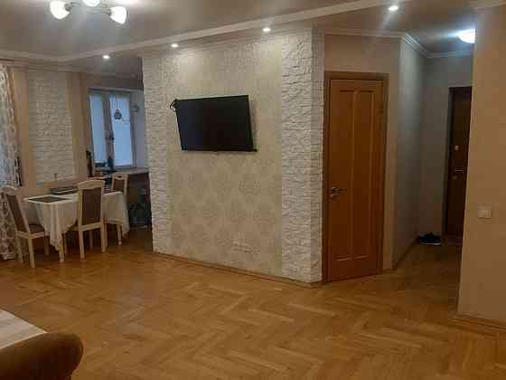 Сдается 2-х комнатная квартира-студия в Ленинском районе ориентир ОЦКб Донецк