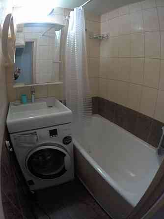 Сдаётся двухкомнатная квартира в Ленинском районе, в районе Цирка. Донецк