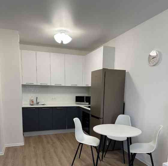 Впервые сдаётся в аренду просторная двухкомнатная квартира в Ворошиловском районе, набережная. Донецк