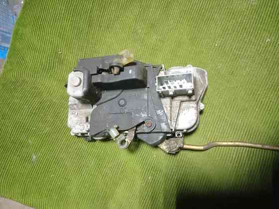 Продаю механизм замка н а водительскую дверь на ладу калина Донецк