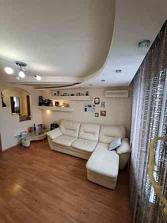 Продам 3х ком. квартиру 8/9, 59 м2. Ленинский проспект 25. Цирк. Донецк