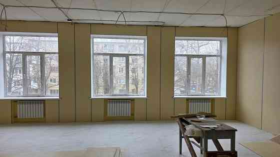 Офисное здание в Калининском районе Донецк