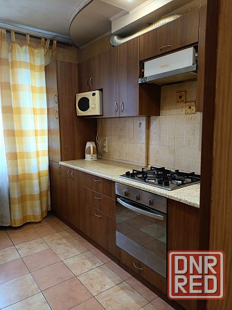 Продам 3-х ком.кв. Коммунистическая. Жилое состояние,документы готовы. Донецк - изображение 2