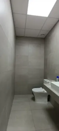 Сдам в аренду офисы в Калининском районе от 100 м² до 1000 м². Отдельно стоящее здание. Новый Ремонт Донецк