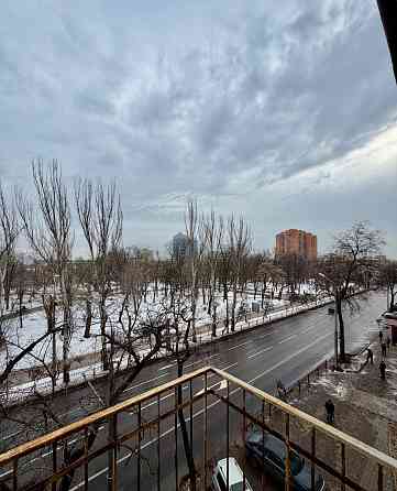 Продажа крупногабаритной сталинки ул.Университетская Донецк