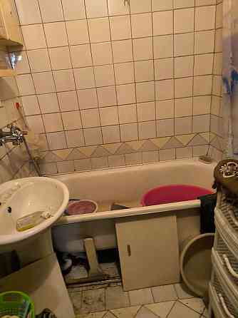 1 этаж свобода. 3 комнаты, 2 лоджии, школа за окном Донецк