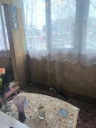 1 этаж свобода. 3 комнаты, 2 лоджии, школа за окном Донецк
