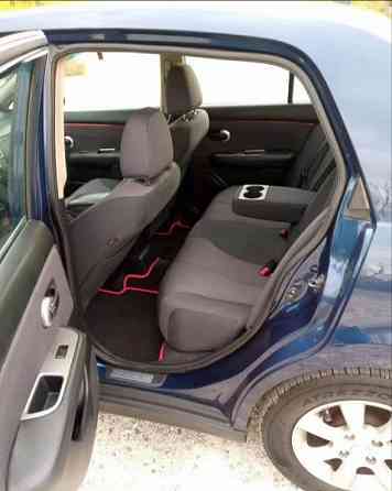 Продам Nissan Тиида 2008 г.в. 1.6 объём Донецк