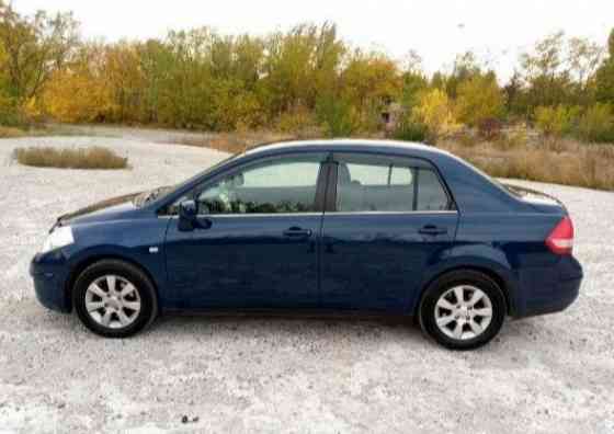 Продам Nissan Тиида 2008 г.в. 1.6 объём Донецк