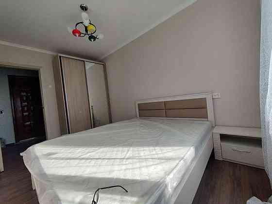 Сдаётся 2 комнатная квартира на Ленинградском, на долгий срок семье, или итр, только славянам. Мариуполь