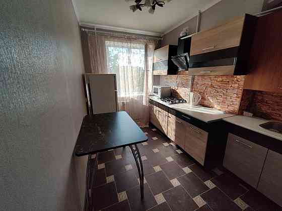 Сдаётся 2 комнатная квартира на Ленинградском, на долгий срок семье, или итр, только славянам. Мариуполь