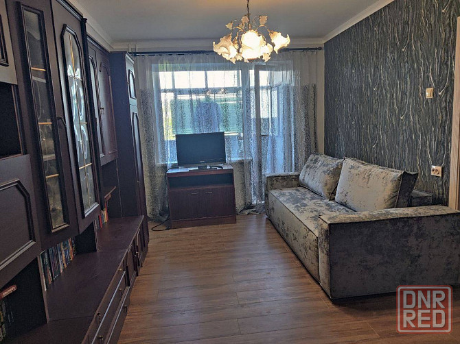 Сдаётся 2 комнатная квартира на Ленинградском, на долгий срок семье, или итр, только славянам. Мариуполь - изображение 1