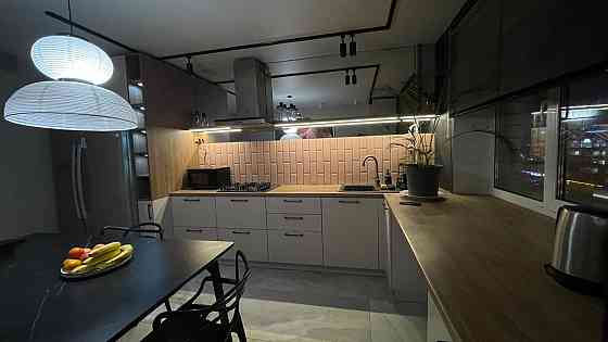 Сдаётся трёхкомнатная квартира на Текстильщике Донецк