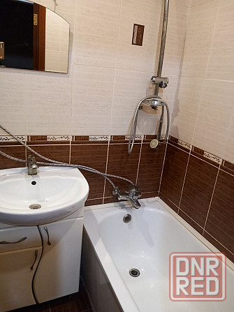 Сдам 1-но комнатную на Текстильщике, ул. Островского. Водонагревательный бак. Донецк - изображение 1