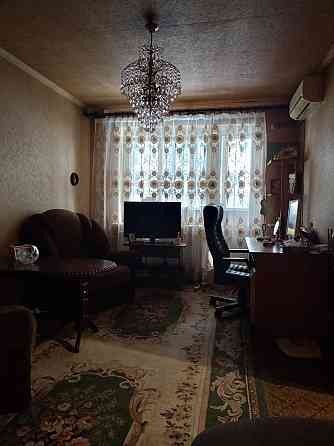 продается 2 к кв Обжора Ленинский пр Донецк